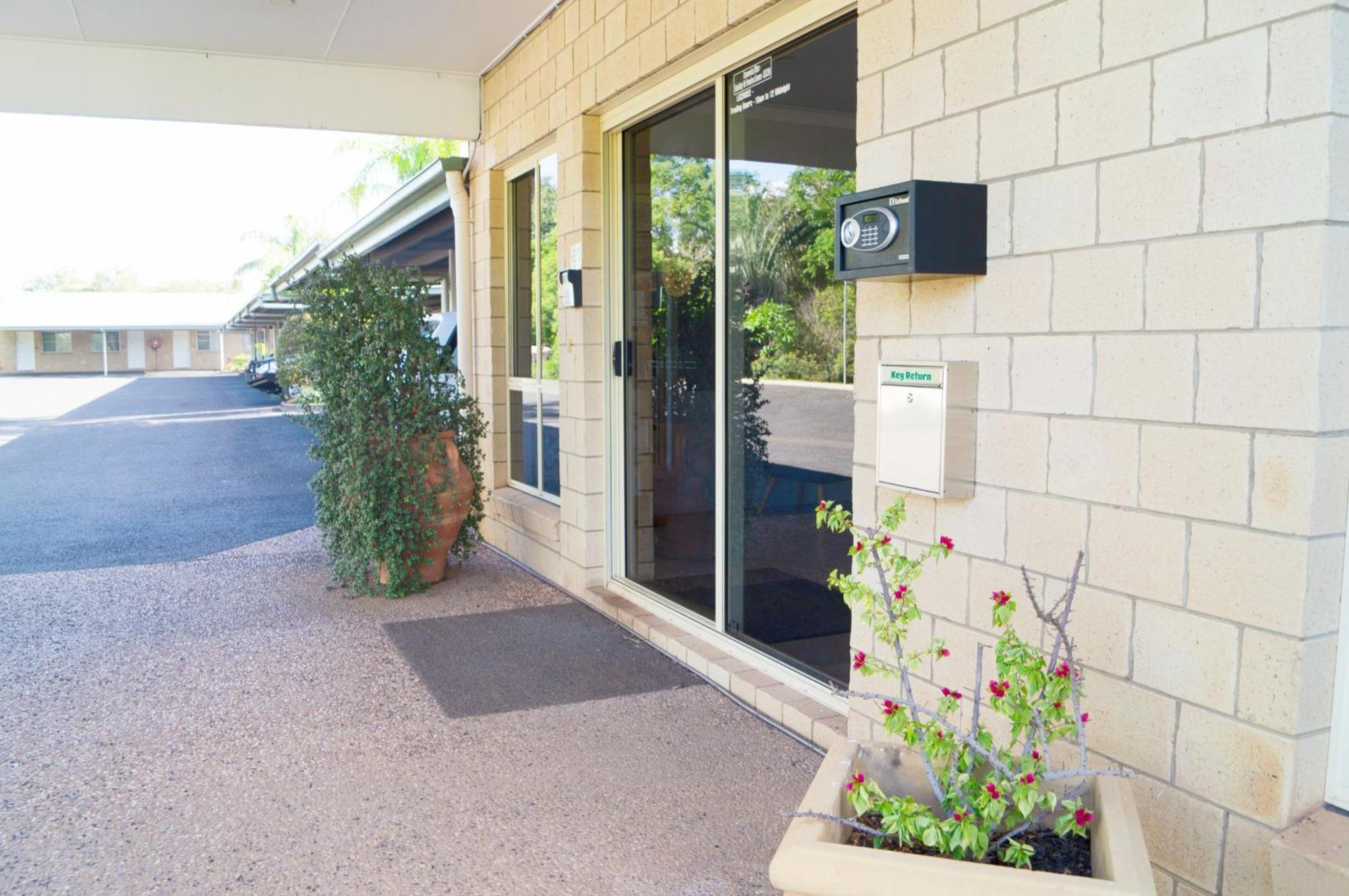 Jacaranda Country Motel Saint George Exteriér fotografie